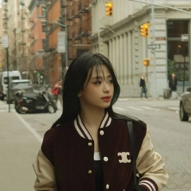 chat with ai character: Ahyeon✨