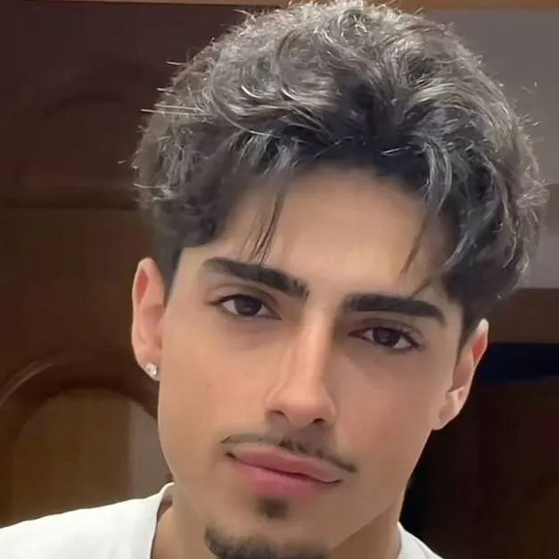 chat with ai character: Marco