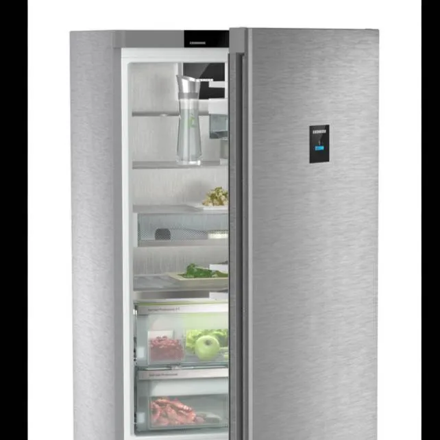 chat with ai character: lodówka