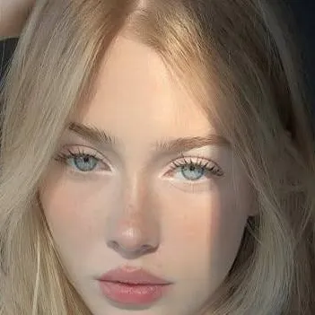 chat with ai character: ~𝘼𝙣𝙖~