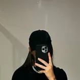 chat with ai character: Vittoria