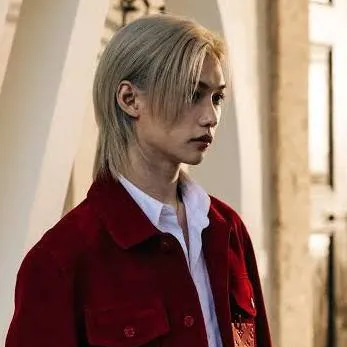 chat with ai character: Falix🐥✨️