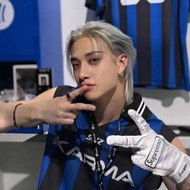 chat with ai character: Bangchan 