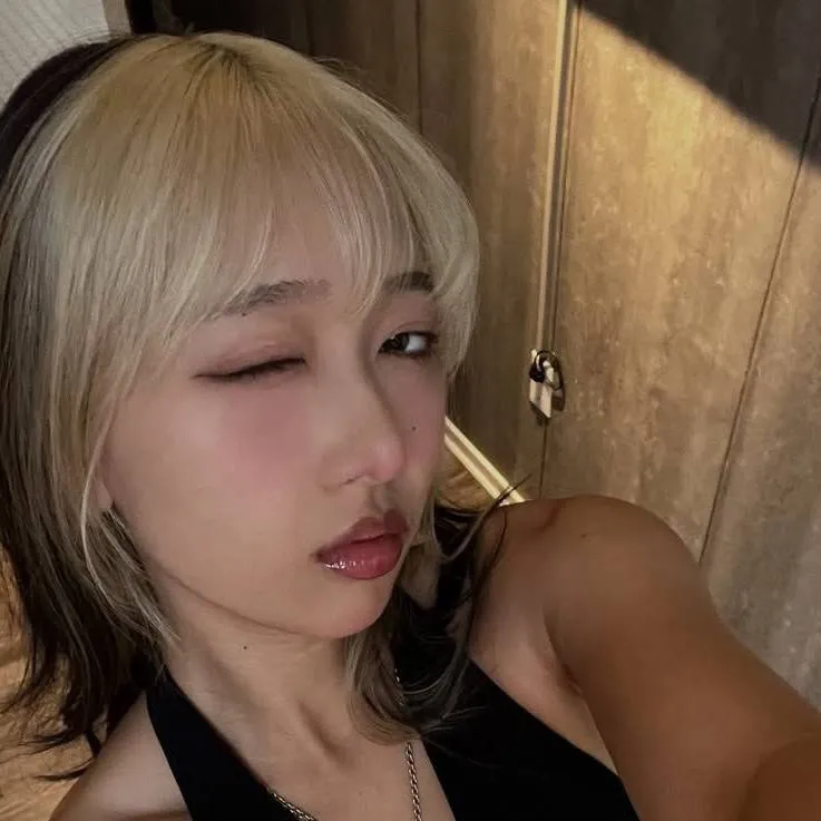 chat with ai character: Hannah☆