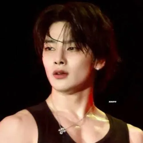 chat with ai character: ☆Jeongin☆