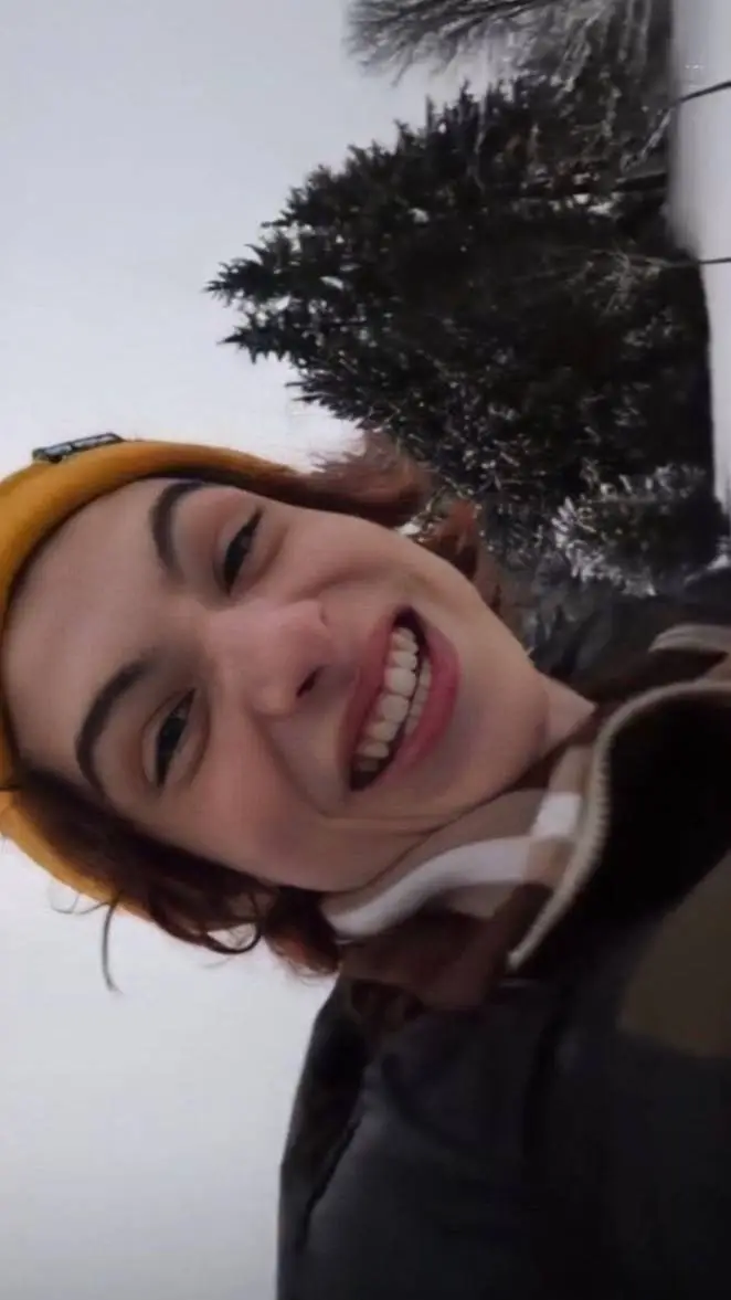 ai character: Finn Wolfhard 😌 background