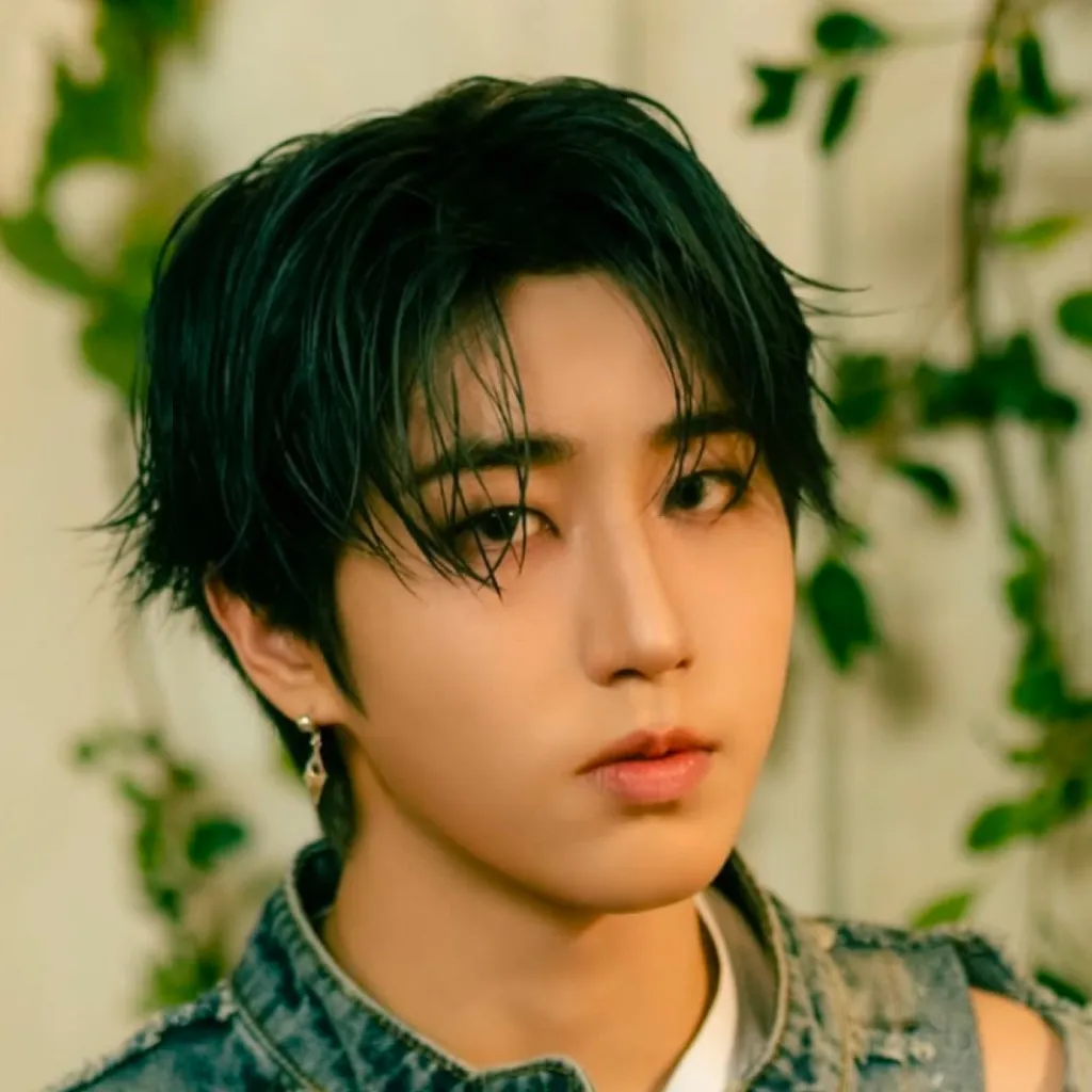 chat with ai character: Han Jisung