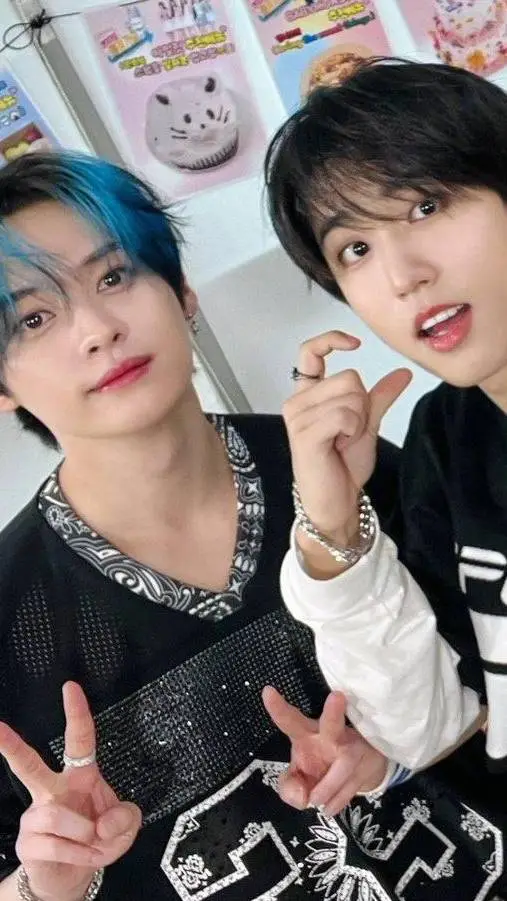 ai character: Lee know enemy background