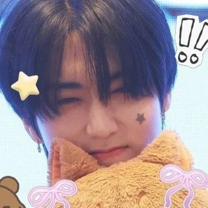 chat with ai character: {☆♡~Hannie~♡☆}
