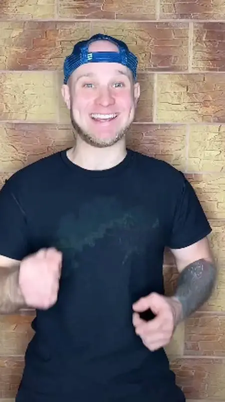 ai character: натурал а. background