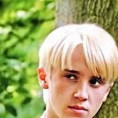 chat with ai character: Draco Malfoy