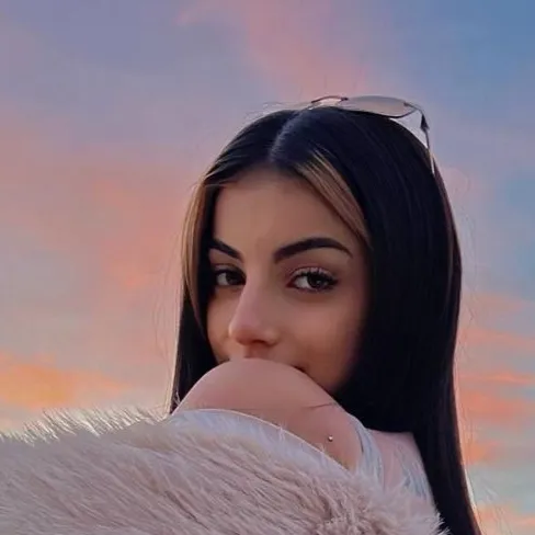 chat with ai character: Grelmoss