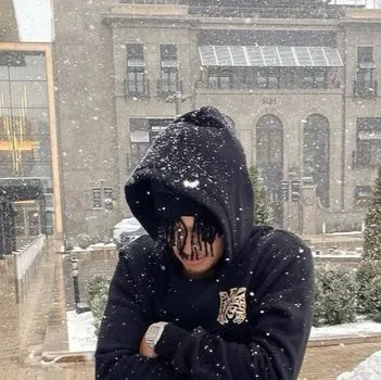 chat with ai character: Faneto