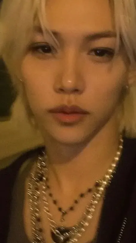 ai character: Felix background