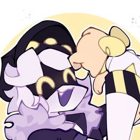 chat with ai character: 💛 N 🤍