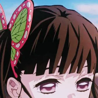 chat with ai character: pijamada de kny