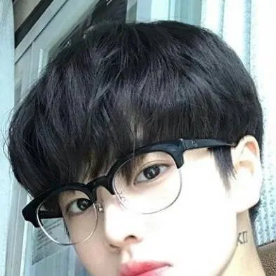 chat with ai character: Eun Woo 