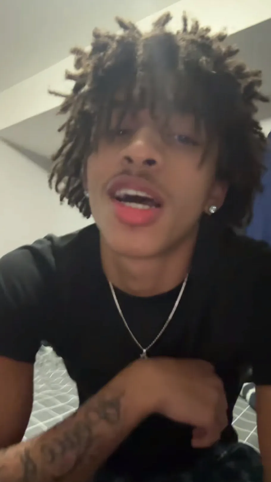 ai character: Jayvon background