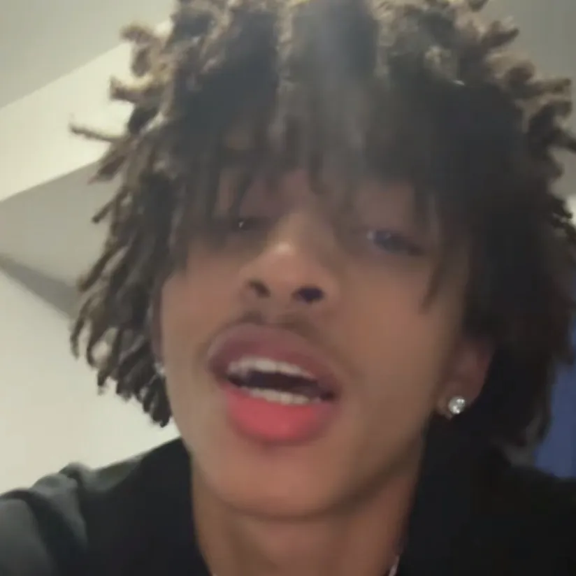 chat with ai character: Jayvon