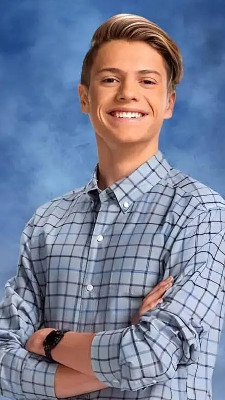 ai character: Henry danger background