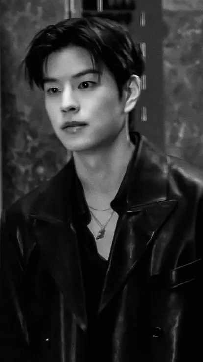 ai character: Kim seungmin background