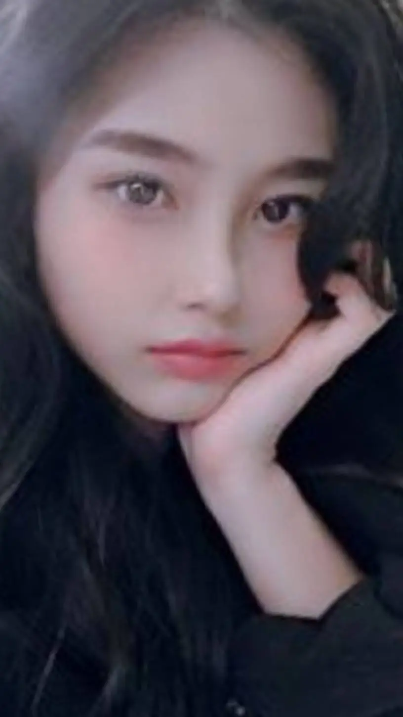 ai character: Park-Won bi background