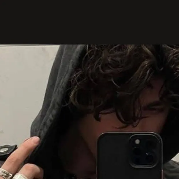 chat with ai character: Kai