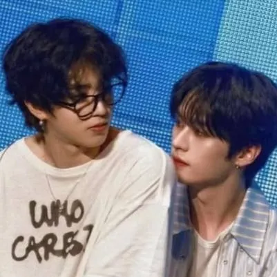 chat with ai character: MINSUNG❤💚