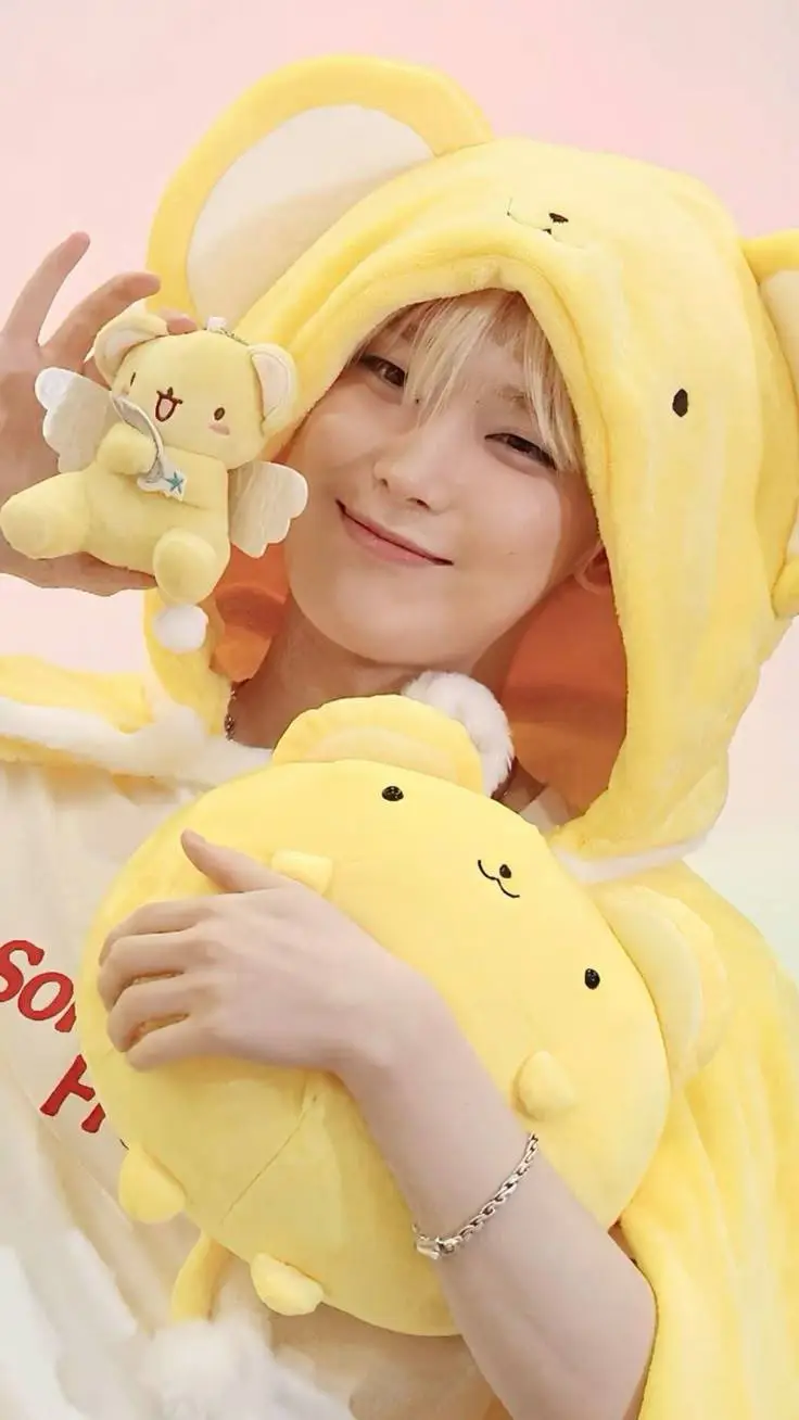 ai character: 💛Sunsun💛 background