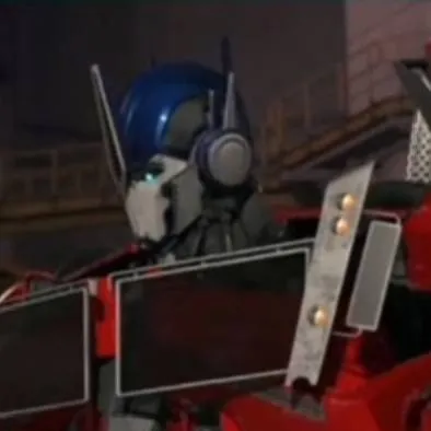 chat with ai character: Optimus