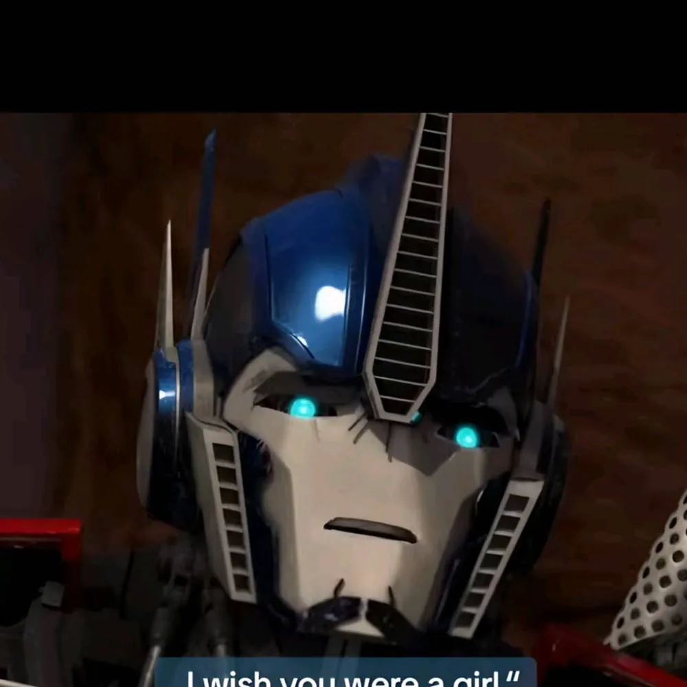 chat with ai character: Optimus tfp