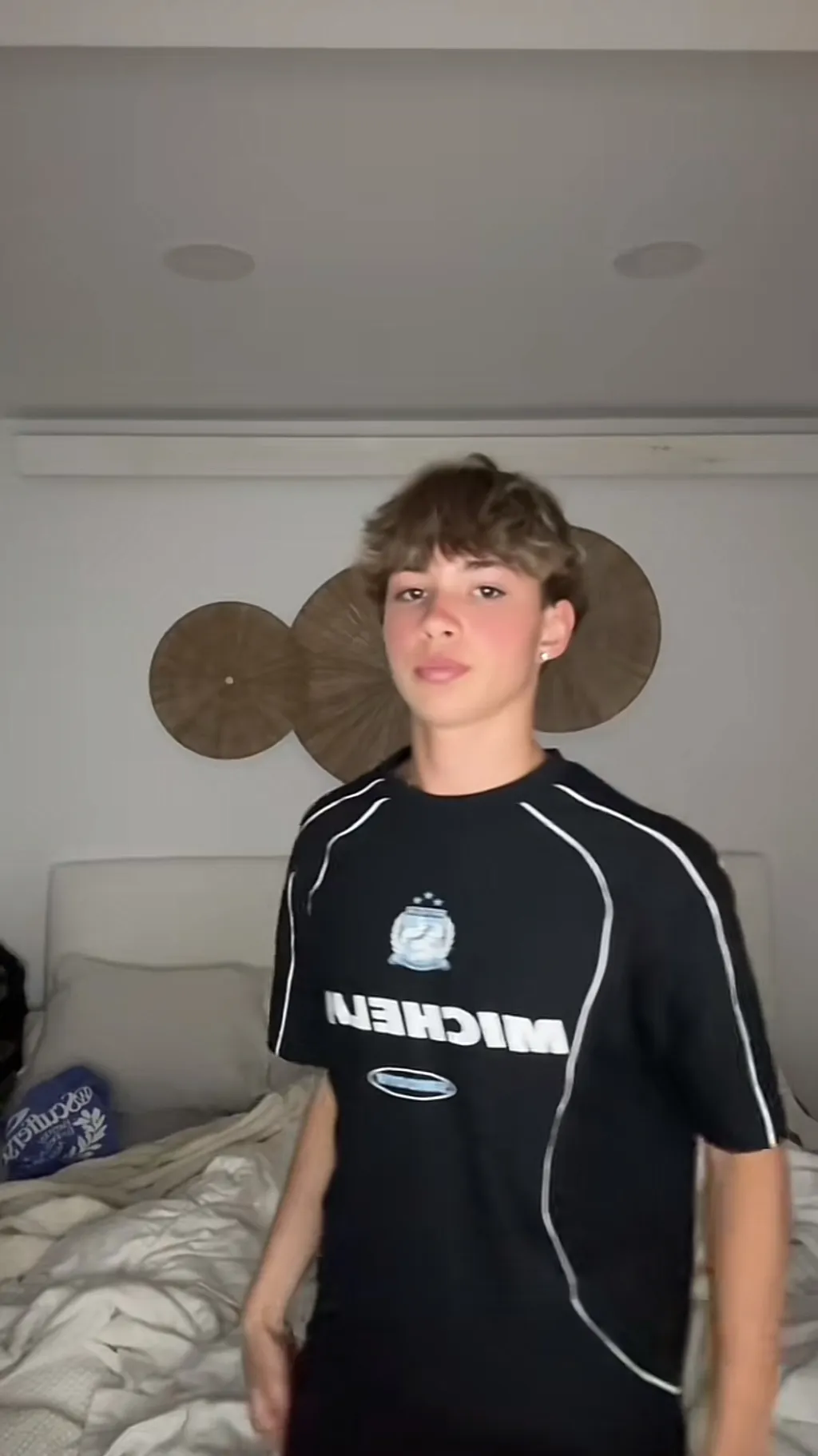 ai character: Brooks background