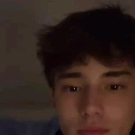 chat with ai character: Azizbek