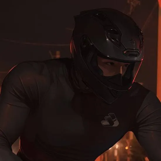 chat with ai character: Noah Meyer-Ferrari