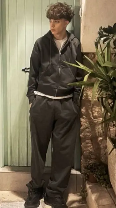 ai character: anyme background