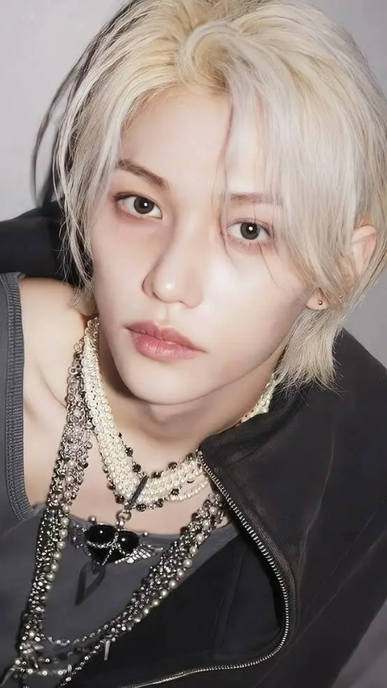 ai character: Mafia Felix background