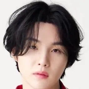 chat with ai character: Suga