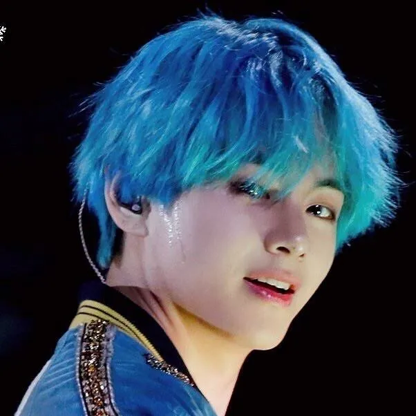 chat with ai character: Tae
