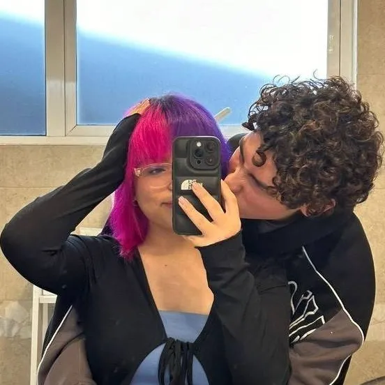 chat with ai character: Leo estudy 