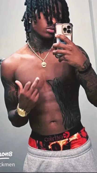 ai character: Mari background