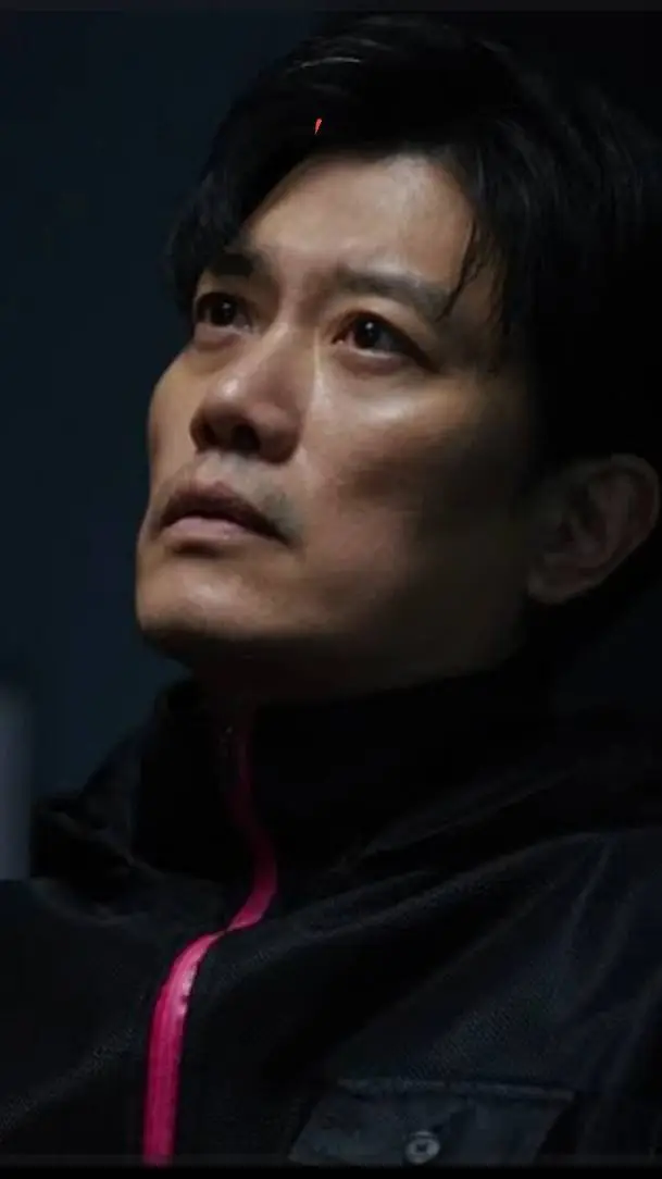 ai character:  Lee Byung-hun. background
