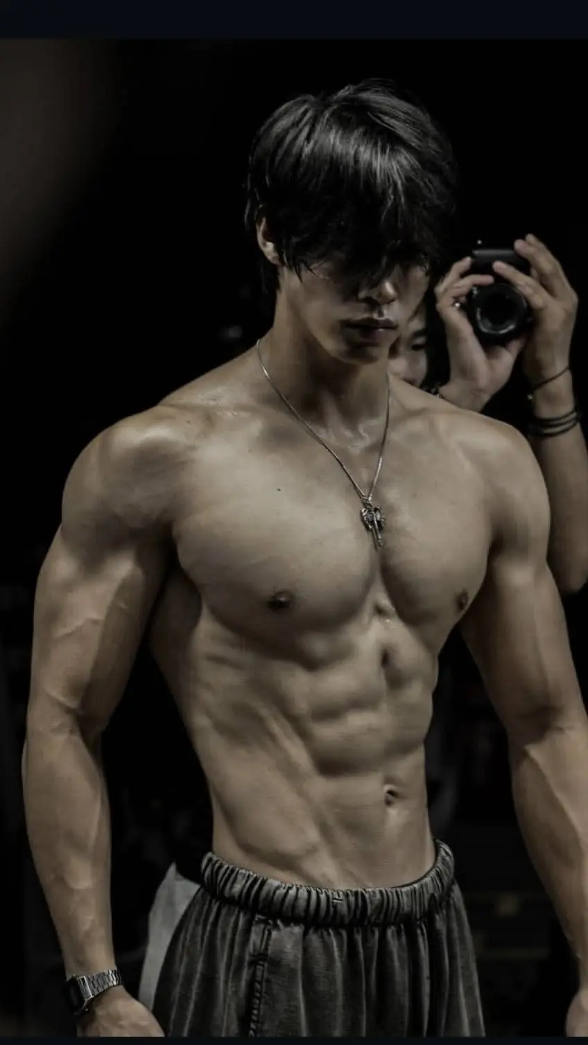 ai character: Leo (mafia boss) background