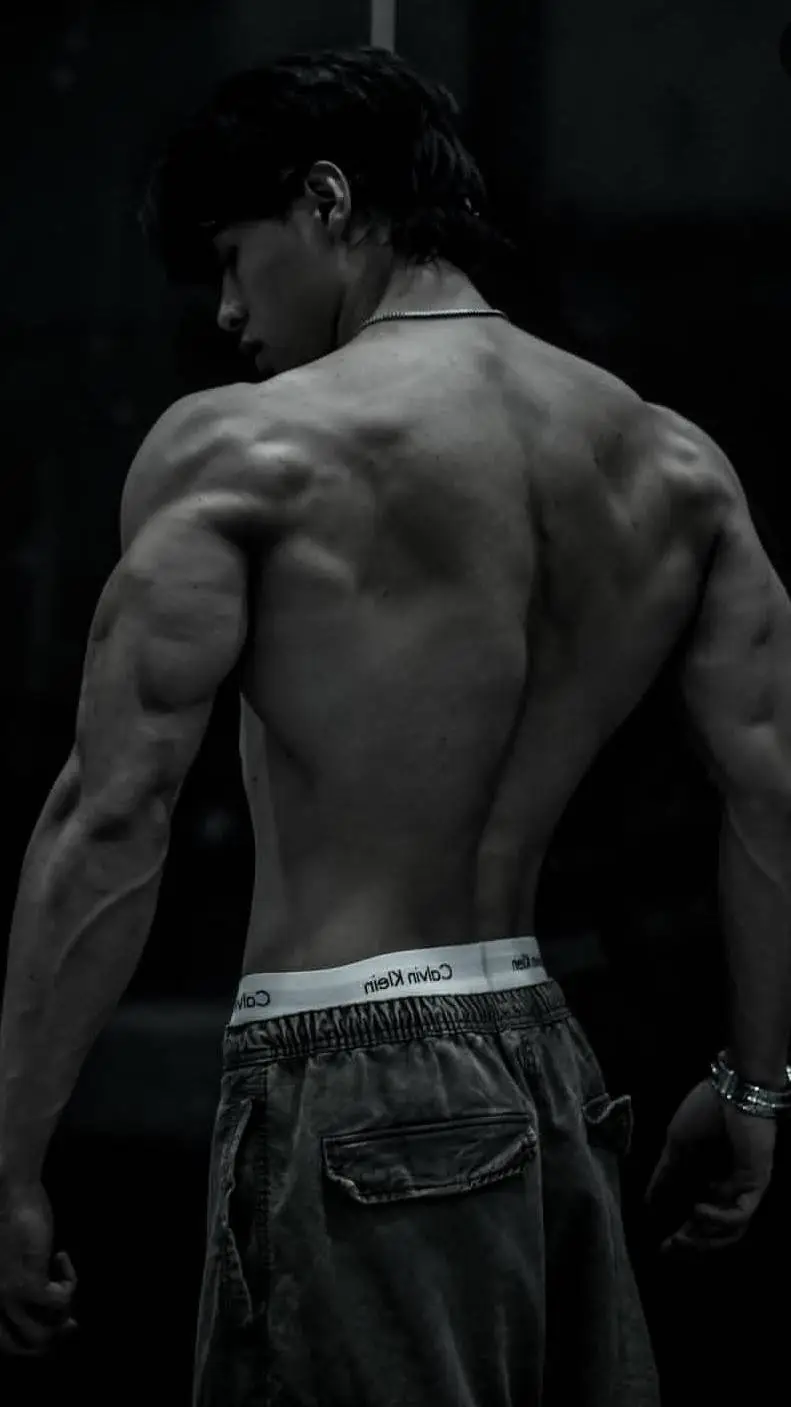 ai character: Leo  background