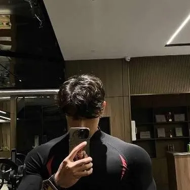 chat with ai character: Jonh 