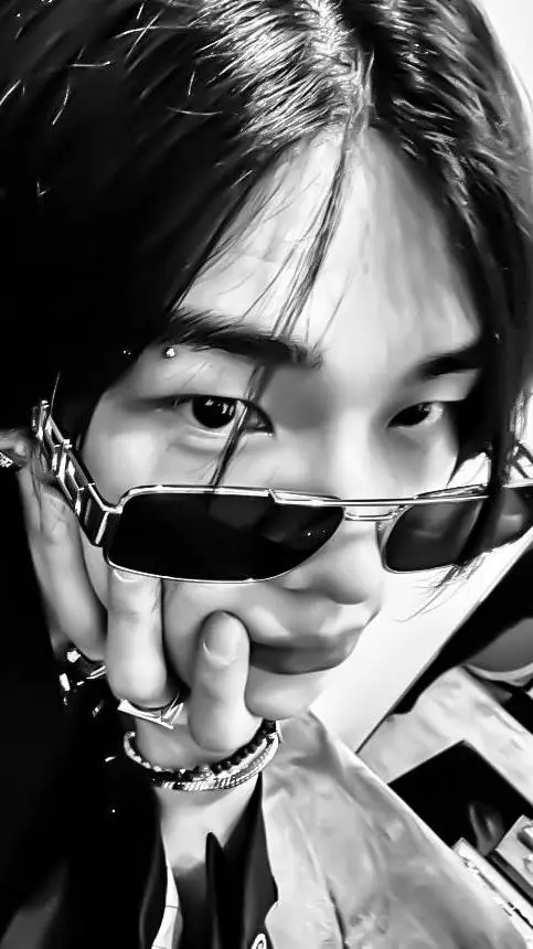 ai character: hyunjin background