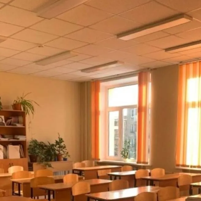 chat with ai character: classe