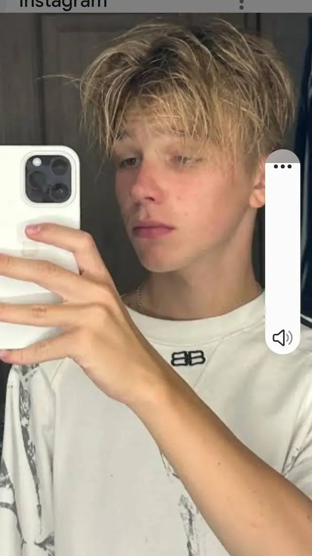 ai character: никита  background