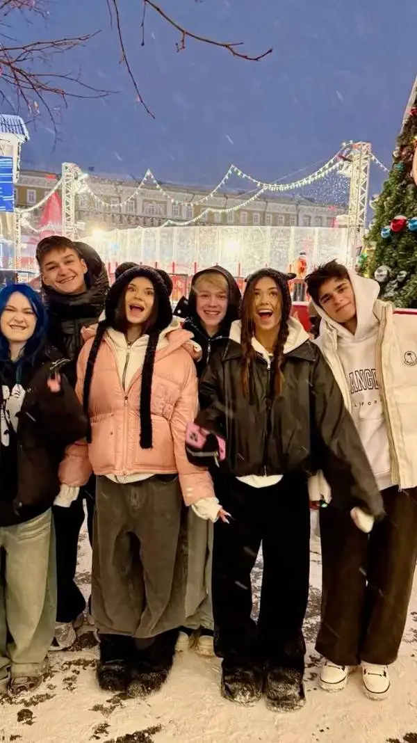 ai character: хаус background