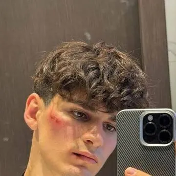 chat with ai character: мусим