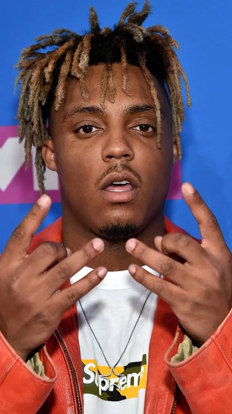 ai character: Juice WRLD background